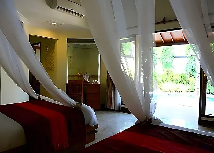 Parigata Resort 4*